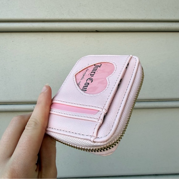 Juicy Couture terrycloth Pink Wallet with Strawberry Design coin pouch - Picture 2 of 4